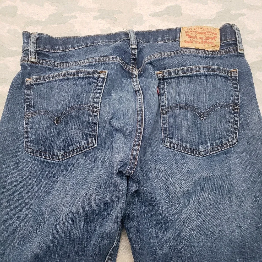 Levi's 514 Jeans Mens 34x32 Blue Straight Leg Denim Medium Wash Stretch